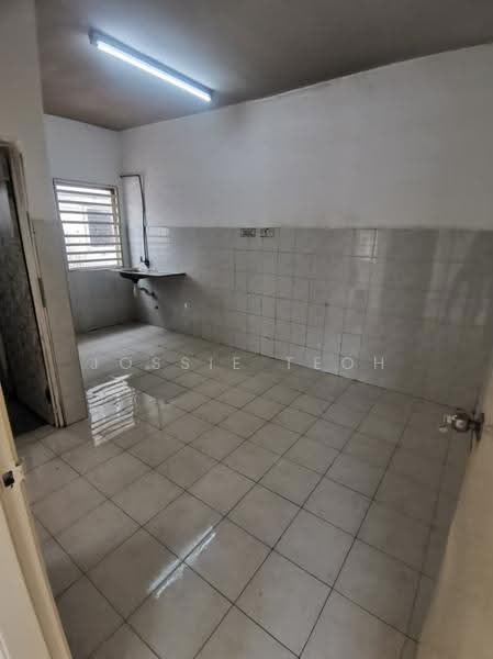 Rumah Teres 2.5-Tingkat untuk Disewa di Taman Ampang Jajar (Butterworth) - Jossie Teoh - Kitchen - PropertyGuru.com.my