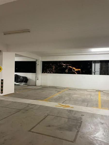 Kondominium untuk Disewa di Flora Rosa - Azizirrahim . - Car Park - PropertyGuru.com.my