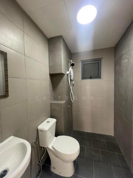 Kondominium untuk Disewa di Seasons Garden Residences - CK Teong - Bathroom - PropertyGuru.com.my