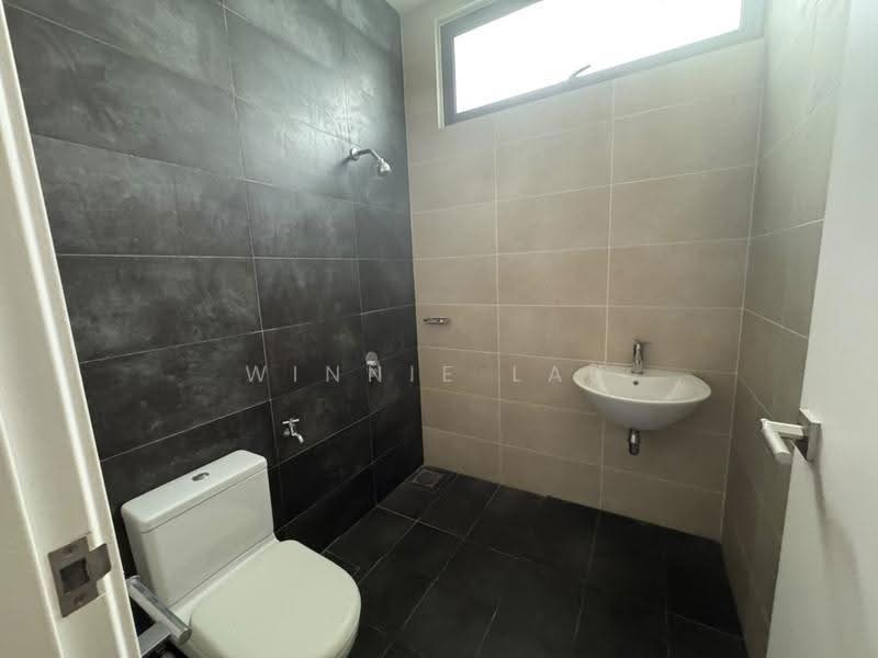Semi-Detached House for Sale in Eco Botanic (Iskandar Puteri (Nusajaya)) - Winnie Lau - Bathroom - PropertyGuru.com.my