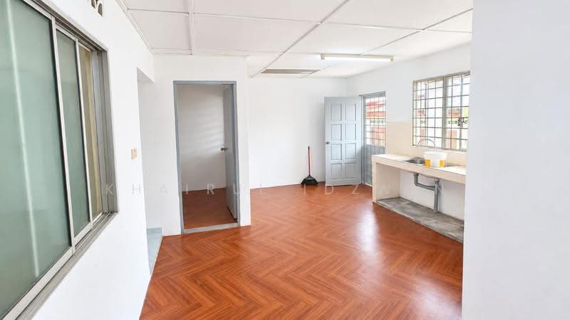 1-storey Terraced House for Sale in Taman Senawang Jaya (Senawang) - Khairul Idzwan - Kitchen - PropertyGuru.com.my