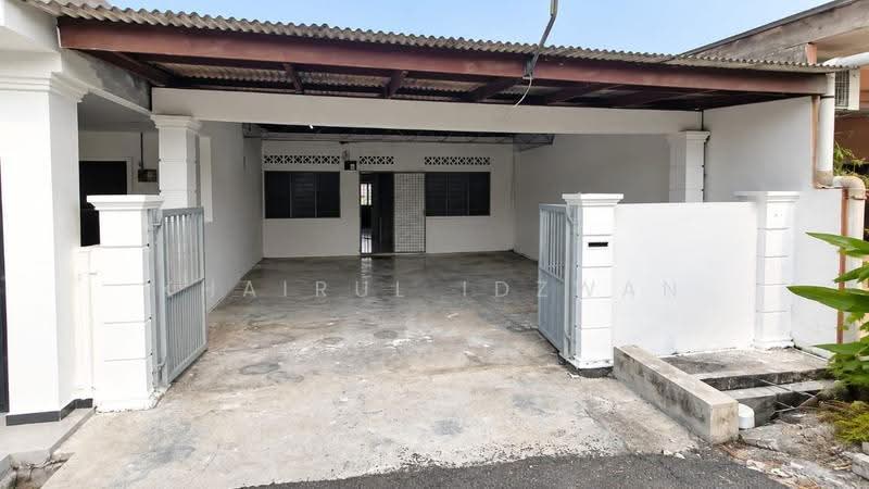 1-storey Terraced House for Sale in Taman Senawang Jaya (Senawang) - Khairul Idzwan - Exterior - PropertyGuru.com.my