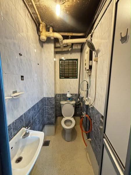 Flat for Rent at Flora Damansara Flat - Ahmad Sabri - Bathroom - PropertyGuru.com.my