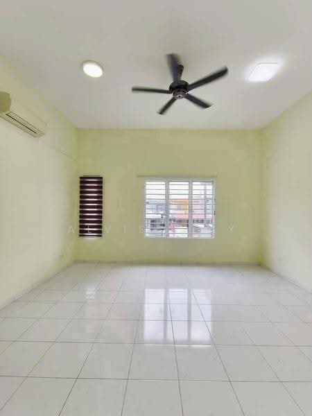 Rumah Teres 2-Tingkat untuk Dijual di Taman Setia Indah (Tebrau) - Alviss Tay - Living Room - PropertyGuru.com.my