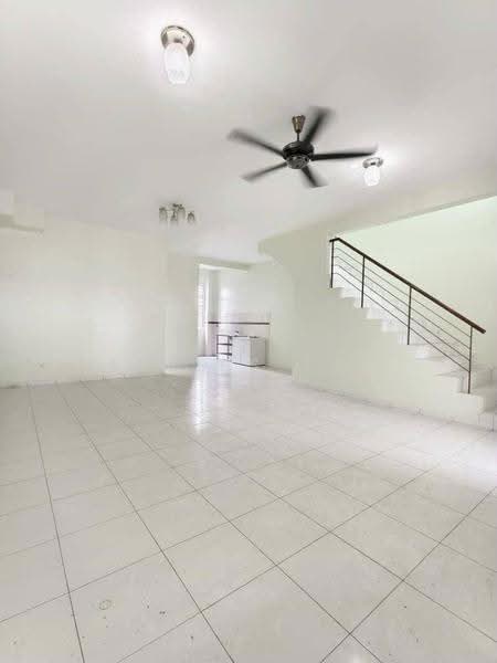 Rumah Teres 2-Tingkat untuk Dijual di Taman Setia Indah (Tebrau) - Alviss Tay - Living Room - PropertyGuru.com.my