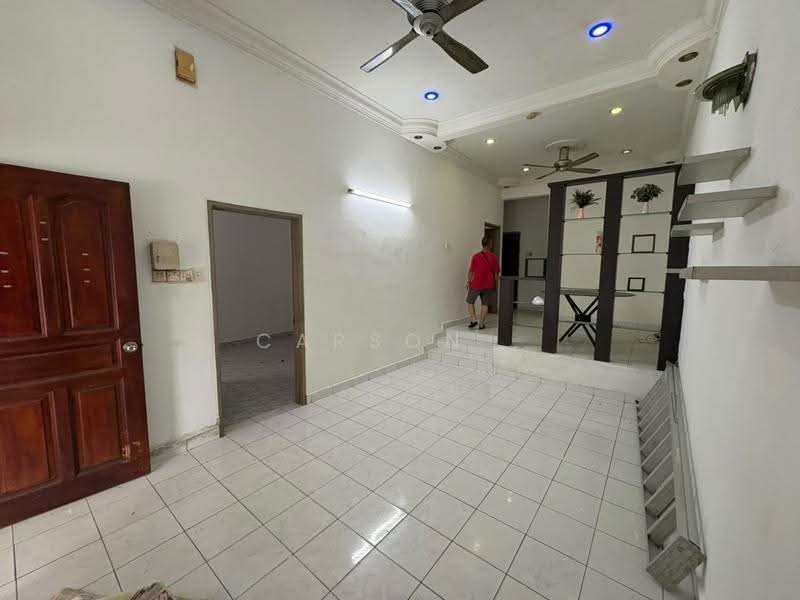 1-storey Terraced House for Sale in Taman Rinting (Masai) - Carson . - Living Room - PropertyGuru.com.my