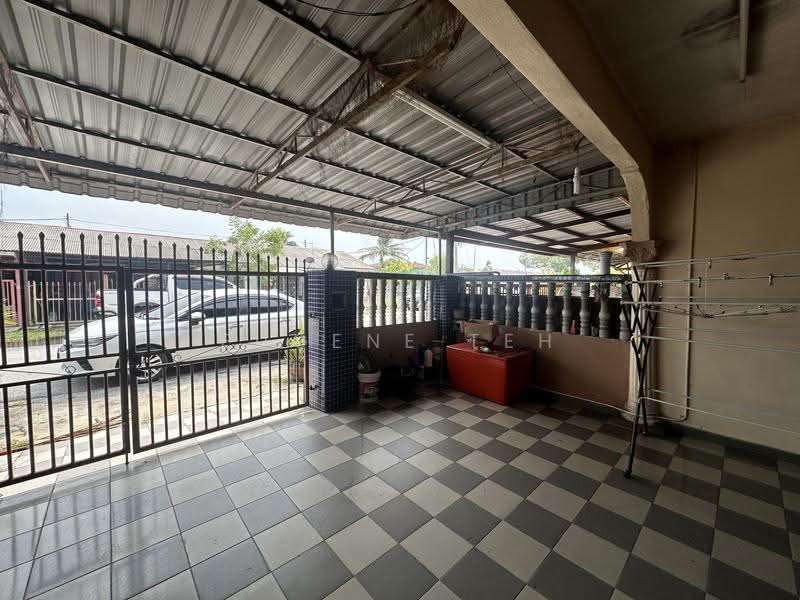 Rumah Teres untuk Dijual di Bandar Baru Kuala Selangor (Kuala Selangor) - Eugene Teh - Exterior - PropertyGuru.com.my