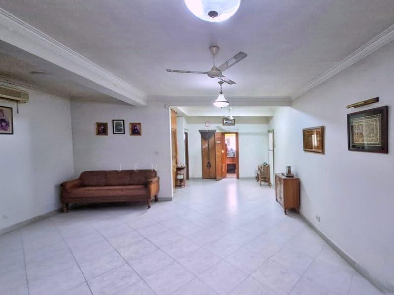 2-storey Terraced House for Rent in Bandar Menjalara (Kuala Lumpur) - Jenny Tan - Living Room - PropertyGuru.com.my