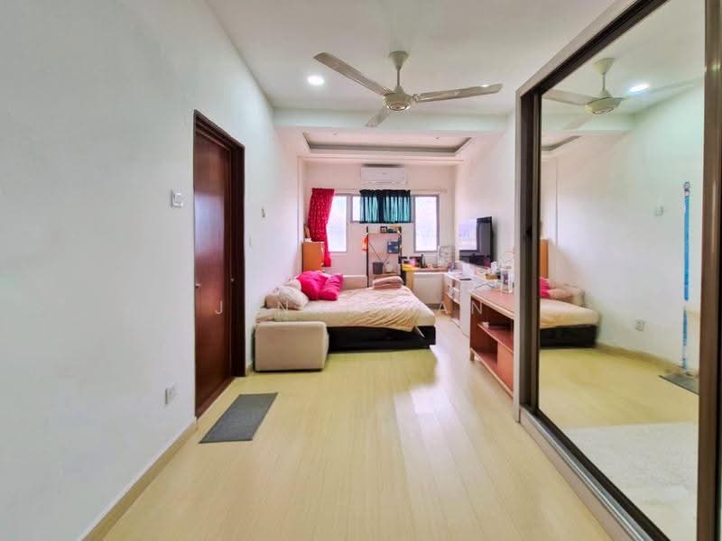 2-storey Terraced House for Rent in Bandar Menjalara (Kuala Lumpur) - Jenny Tan - Living Room - PropertyGuru.com.my