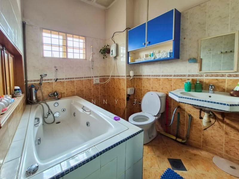 2-storey Terraced House for Rent in Bandar Menjalara (Kuala Lumpur) - Jenny Tan - Bathroom - PropertyGuru.com.my