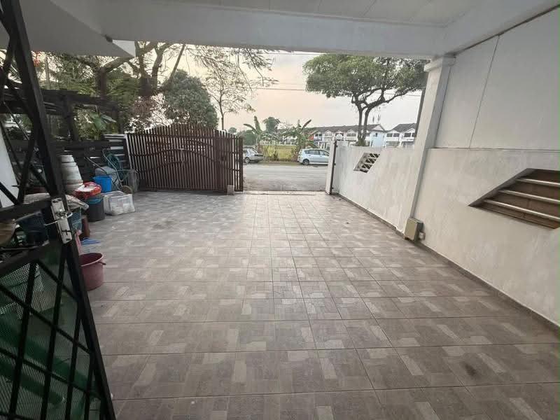 1.5-storey Terraced House for Rent in Taman Molek (Johor Bahru) - YY Tey - PropertyGuru.com.my