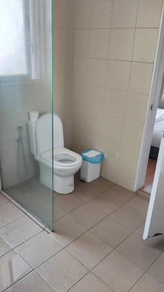 Kediaman Servis untuk Disewa di Parisien Tower - Lynn Yap - Bathroom - PropertyGuru.com.my