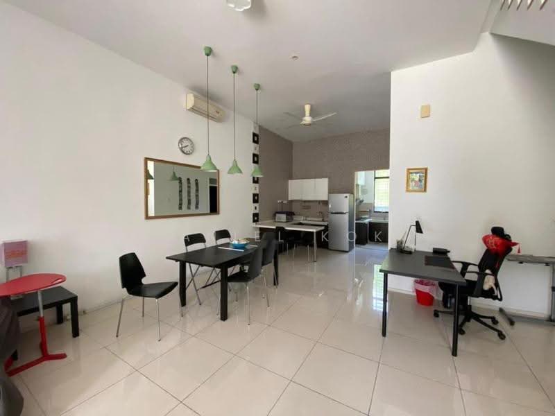 Rumah Teres untuk Disewa di Taman Puncak Jalil (Seri Kembangan) - Daniel Kok - Dining Room - PropertyGuru.com.my