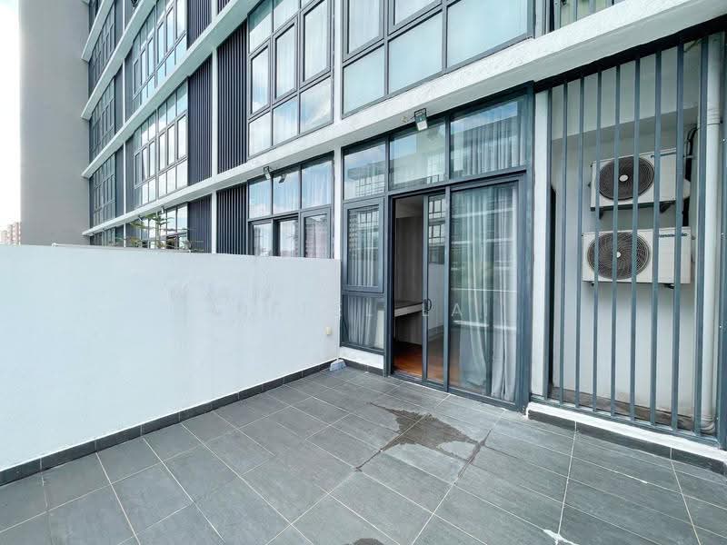 Kondominium untuk Disewa di Queensville - Eiffel Lai - Balcony - PropertyGuru.com.my