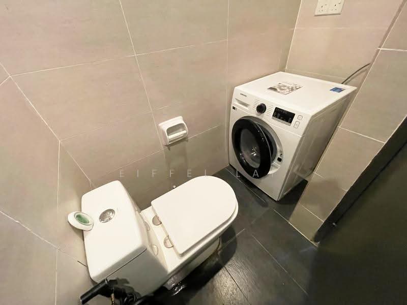 Kondominium untuk Disewa di Queensville - Eiffel Lai - Bathroom - PropertyGuru.com.my