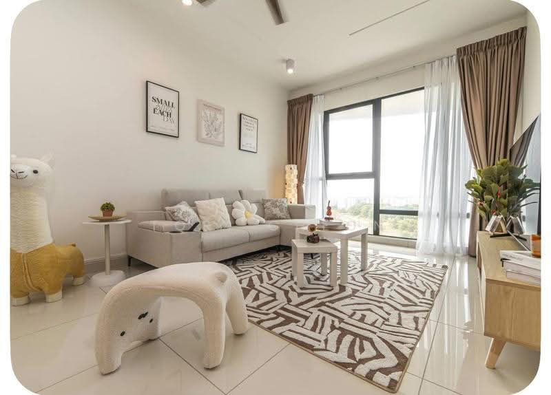 Kediaman Servis untuk Disewa di Southkey Mosaic - Tori Cheon - Living Room - PropertyGuru.com.my