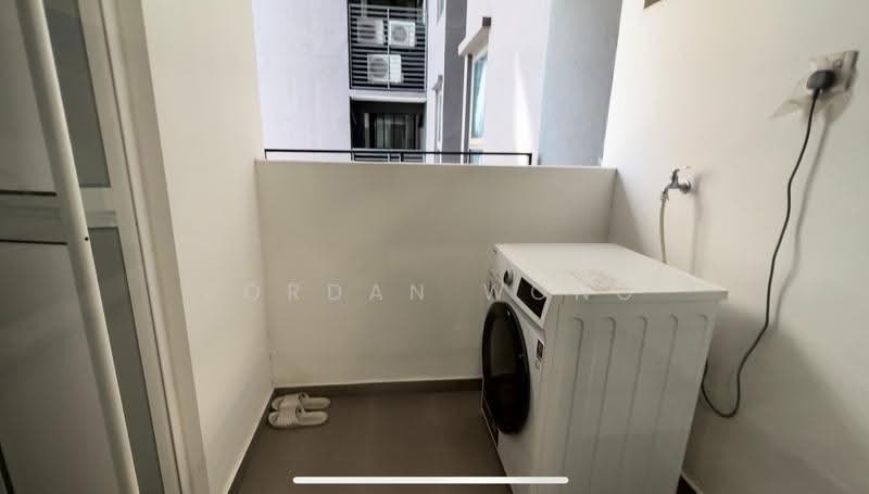 Kondominium untuk Disewa di The WaterEdge (Pinggiran Air) - Jordan Wong - Balcony - PropertyGuru.com.my