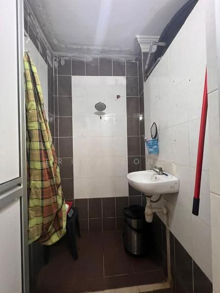 2-storey Terraced House for Sale in Taman Megah Ria (Masai) - Erica Jong - Bathroom - PropertyGuru.com.my