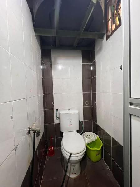 2-storey Terraced House for Sale in Taman Megah Ria (Masai) - Erica Jong - Bathroom - PropertyGuru.com.my