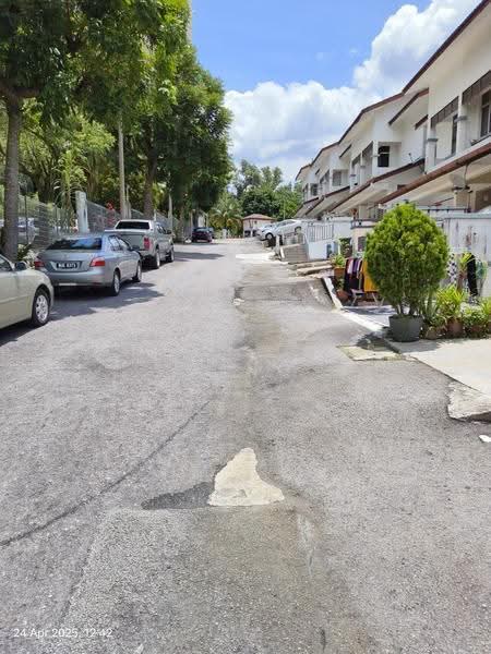 Rumah Bandar untuk Dijual di Batu 9 (Cheras) - cheah chee wing - PropertyGuru.com.my