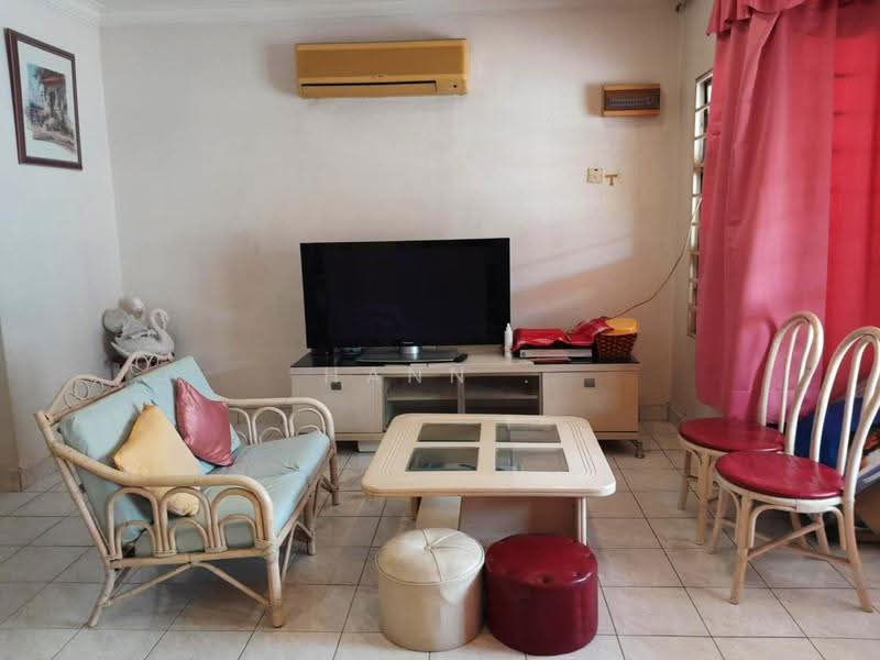 Rumah Teres 2-Tingkat untuk Dijual di Taman Putra Prima (Puchong) - Hann . - Living Room - PropertyGuru.com.my
