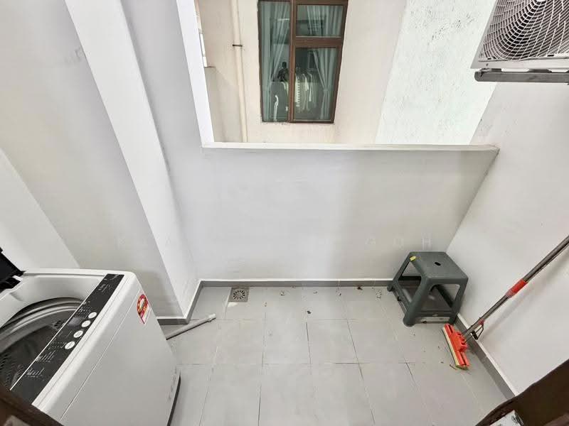 Service Residence for Sale at Wave @ Marina Cove - Kian Seng Goh - Interior - PropertyGuru.com.my