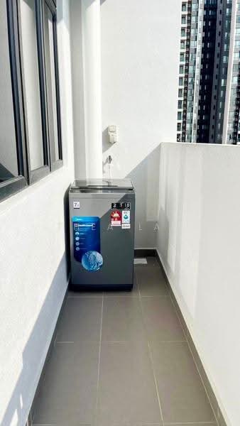 Kediaman Servis untuk Disewa di Meldrum Heights (Residensi Meldrum) - Thea Lai - Balcony - PropertyGuru.com.my