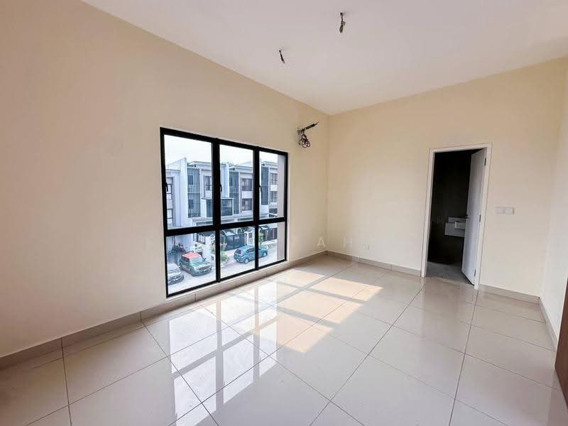 3-storey Terraced House for Sale in Gombak (Selangor) - Farid Fahmi - PropertyGuru.com.my