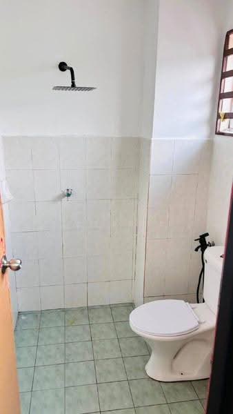 Rumah Teres 2-Tingkat untuk Disewa di Bandar Saujana Putra (Tanjong Duabelas) - Zulhilmi Zakaria - Bathroom - PropertyGuru.com.my