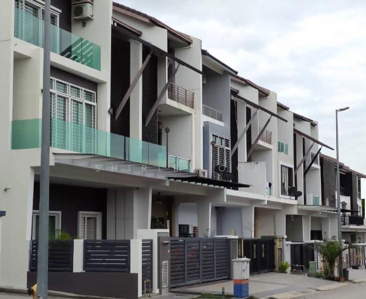 Rumah Teres 2.5-Tingkat untuk Dijual di Kinrara Residence (Puchong) - Shirley Ooi - Exterior - PropertyGuru.com.my