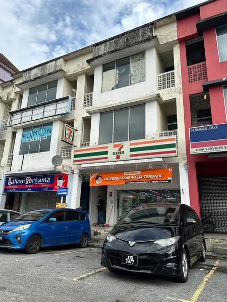 Kedai untuk Disewa di Bandar Seri Putra (Bangi) - Oscar Tan - Exterior - PropertyGuru.com.my