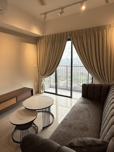 Kediaman Servis untuk Disewa di M Arisa - Verlyss Lee - Living Room - PropertyGuru.com.my