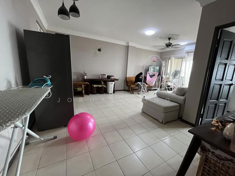Kondominium untuk Disewa di Paradesa Tropica - Jordan Fong - Living Room - PropertyGuru.com.my