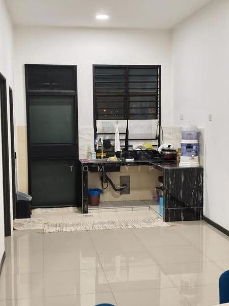 Rumah Teres untuk Dijual di Kuala Selangor (Selangor) - Tom Yip - Kitchen - PropertyGuru.com.my