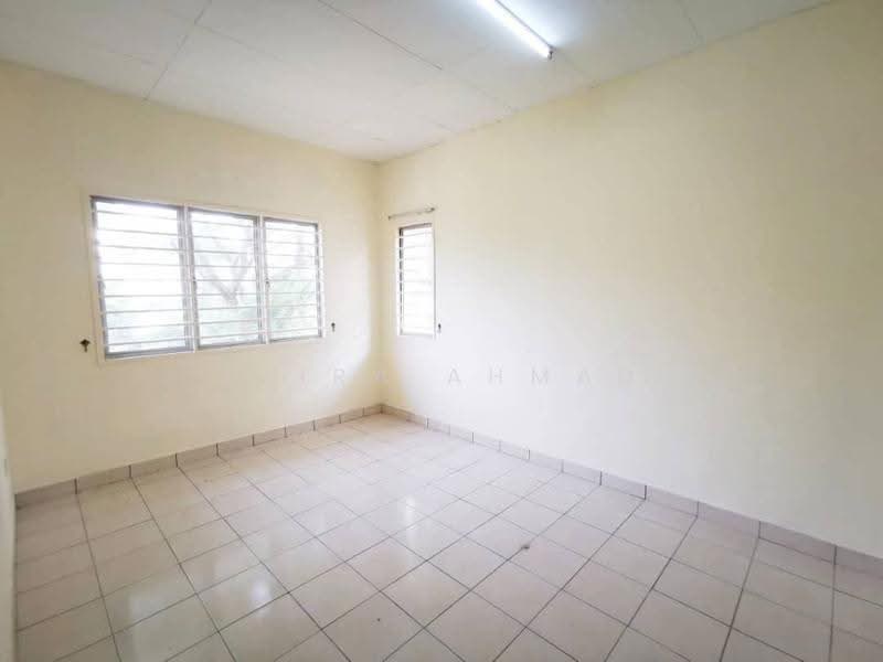Terraced House for Sale in Taman Aman Putra (Puchong) - Azira Ahmad - Interior - PropertyGuru.com.my