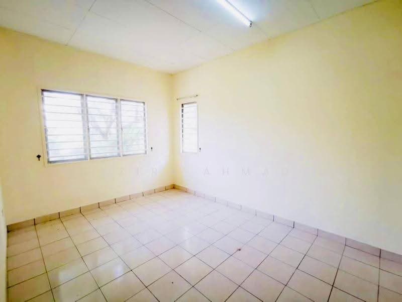 Terraced House for Sale in Taman Aman Putra (Puchong) - Azira Ahmad - Interior - PropertyGuru.com.my