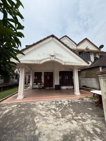 Rumah Berkembar untuk Dijual di Taman Rinting (Masai) - James Bong - Exterior - PropertyGuru.com.my