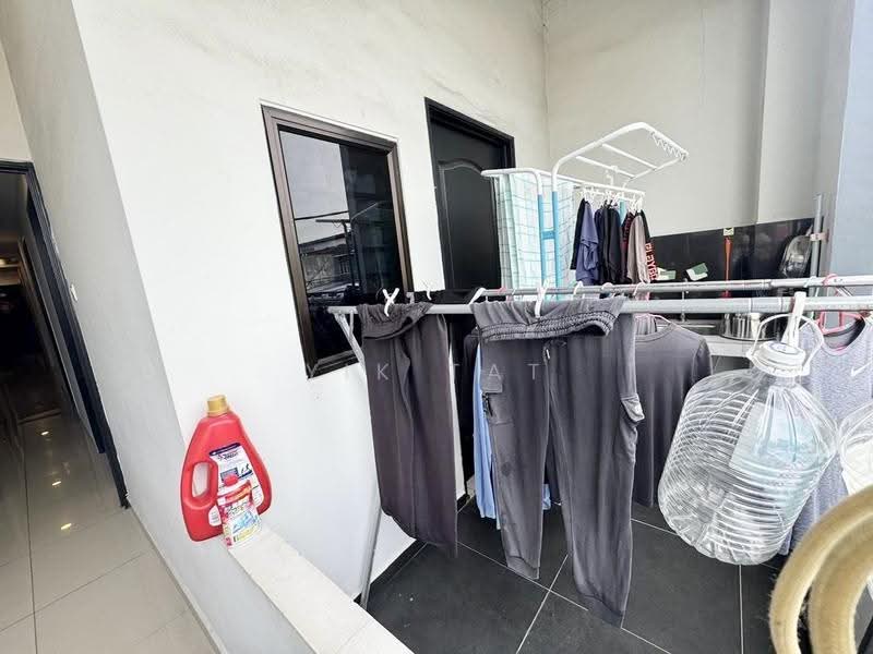 2-storey Terraced House for Sale in Taman Sentosa (Johor Bahru) - Yik Tat - Balcony - PropertyGuru.com.my