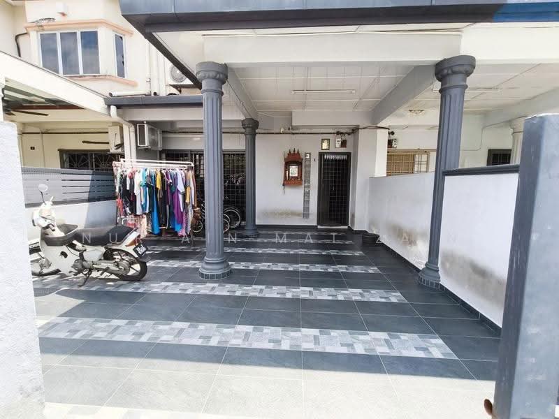 Rumah Teres 2-Tingkat untuk Dijual di Shah Alam (Selangor) - Nur Ain Mat Zain - Exterior - PropertyGuru.com.my