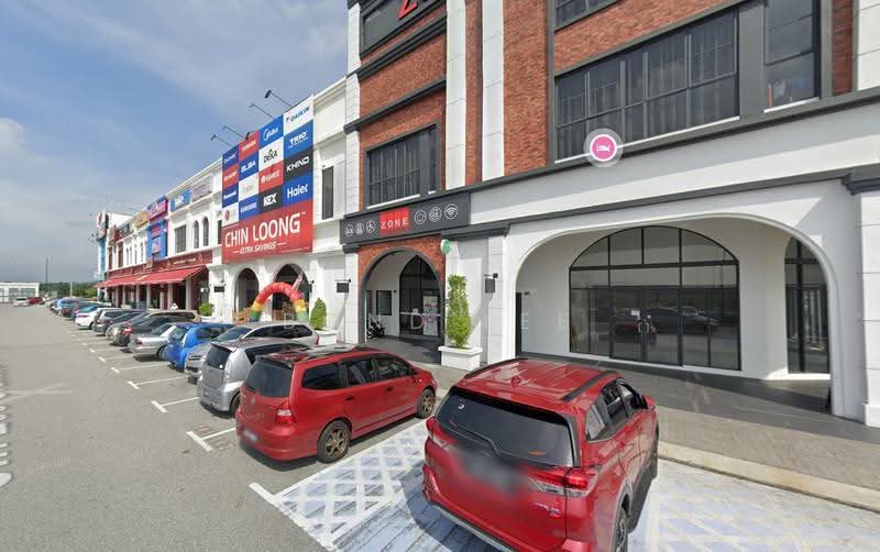 Shop for Sale in Bandar Puncak Alam (Puncak Alam) - Bond Lee - Exterior - PropertyGuru.com.my