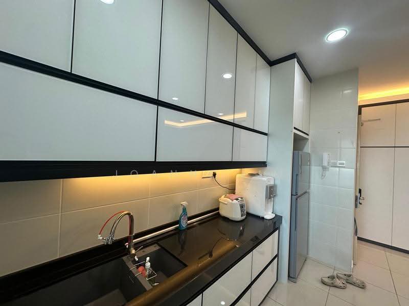 Service Residence for Sale at Parkland Residence - Ann Lim - Kitchen - PropertyGuru.com.my