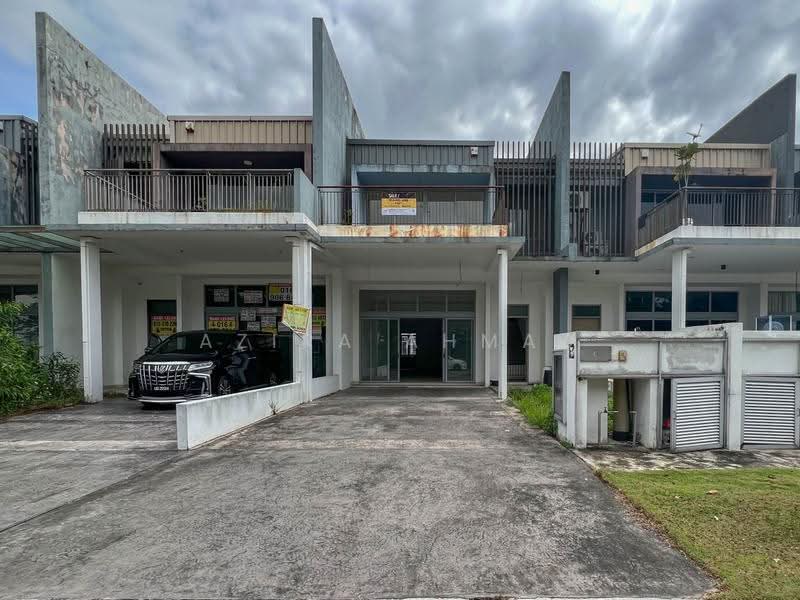 Rumah Teres 2-Tingkat untuk Dijual di D'Island (Puchong) - Azira Ahmad - Exterior - PropertyGuru.com.my