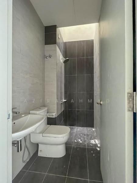 Rumah Teres 2-Tingkat untuk Dijual di D'Island (Puchong) - Azira Ahmad - Bathroom - PropertyGuru.com.my