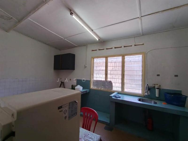 Rumah Teres 1-Tingkat untuk Dijual di Taman Kepong Baru (Batu) - Jason Lai - Kitchen - PropertyGuru.com.my