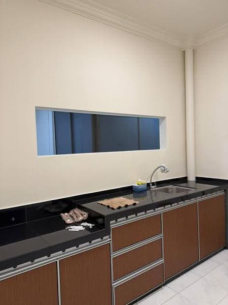 Condominium for Rent at E-Park Condominium - Kim Tan - Kitchen - PropertyGuru.com.my
