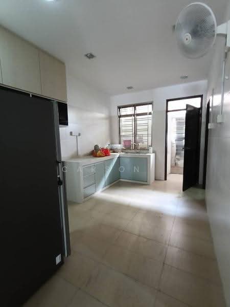 2-storey Terraced House for Sale in Bandar Dato Onn (Tebrau) - Carson . - Kitchen - PropertyGuru.com.my