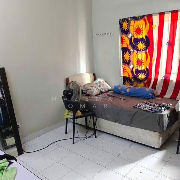 Pangsapuri untuk Dijual di Pangsapuri Kelana Impian - Hazeman Omar - Bedroom - PropertyGuru.com.my