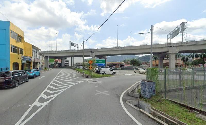 Shop for Rent in Pekan Ampang (Ampang) - Chris Tye - Exterior - PropertyGuru.com.my