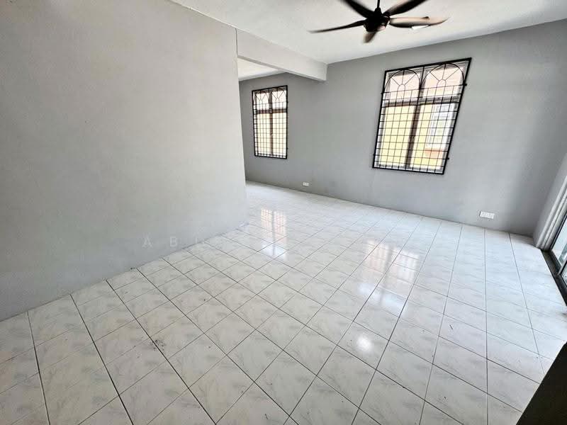 2-storey Terraced House for Sale in Taman Dahlia (Sepang) - Abdul Qadir - PropertyGuru.com.my