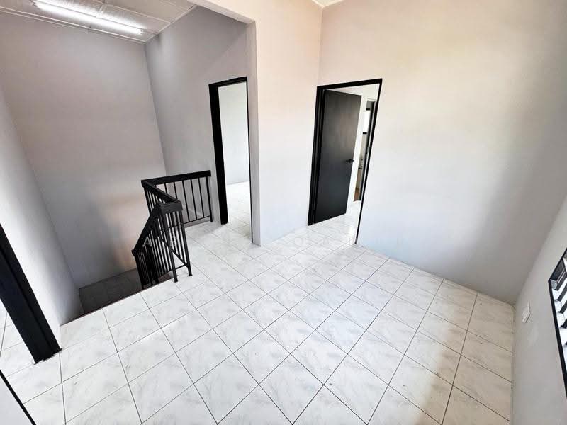 2-storey Terraced House for Sale in Taman Dahlia (Sepang) - Abdul Qadir - PropertyGuru.com.my